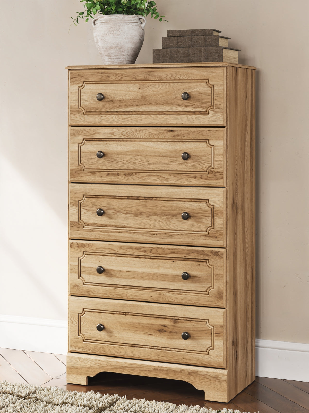 Aleaport Chest of Drawers