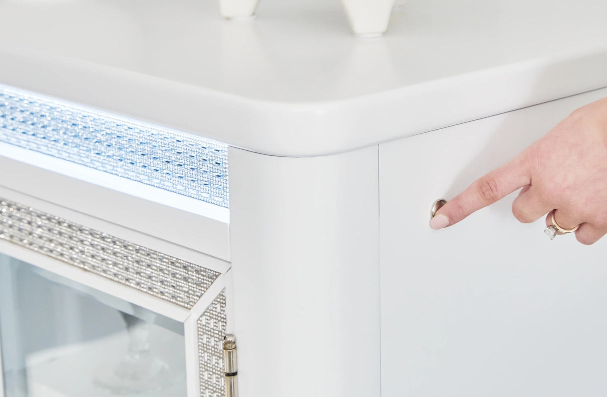 Chalanna White Dining Server