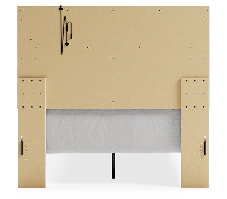 Altyra Full Panel Bed, Dresser, Mirror and Chest