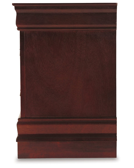 Alisdair King Sleigh Bed, Dresser, Mirror, Chest and 2 Nightstands