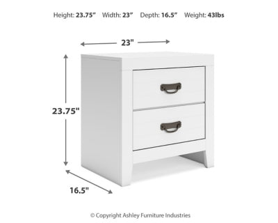 Binterglen Queen Panel Bed and 2 Nightstands