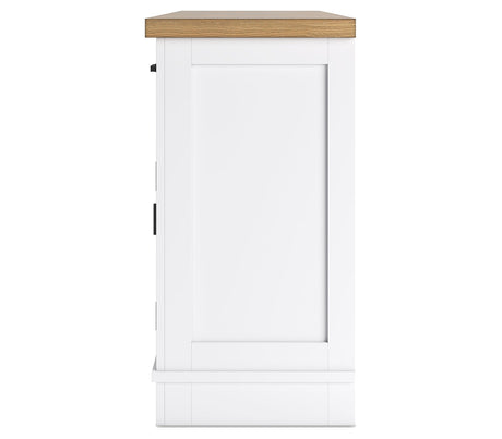 Ashbryn Dining Server