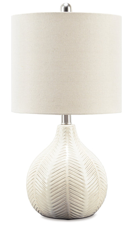 Aviemore 2-Piece Sectional, Occasional Table Set and Lamp