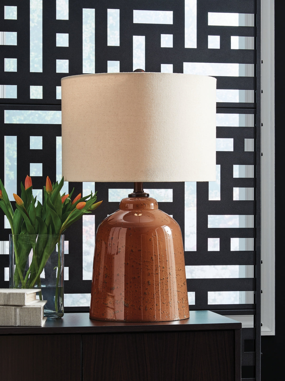 Aaleahya Table Lamp