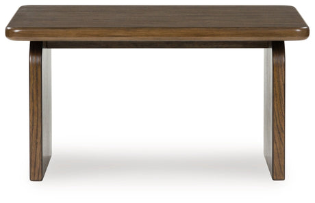 Aviemore 2-Piece Sectional, Occasional Table Set and Lamp