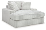 Stupendous Alloy Oversized Chaise