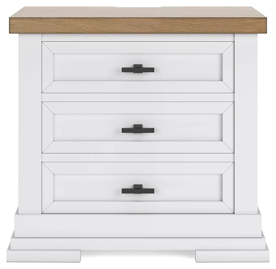 Ashbryn White/Natural Storage Platform Bedroom Set